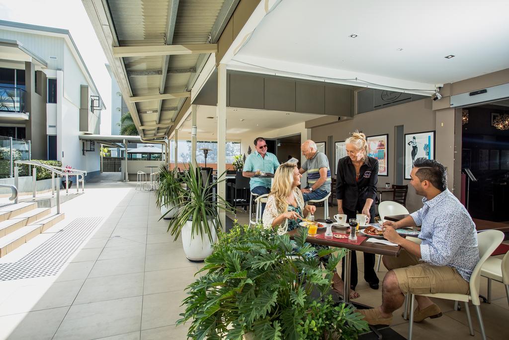 Ramada By Wyndham Hervey Bay Luaran gambar The Qantas Club lounge at Perth Airport