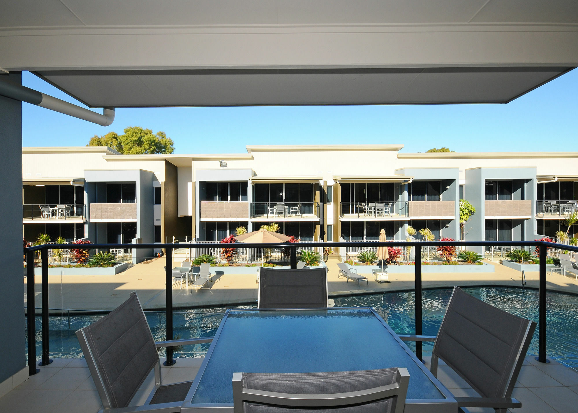 Ramada By Wyndham Hervey Bay Bilik gambar View from a balcony
