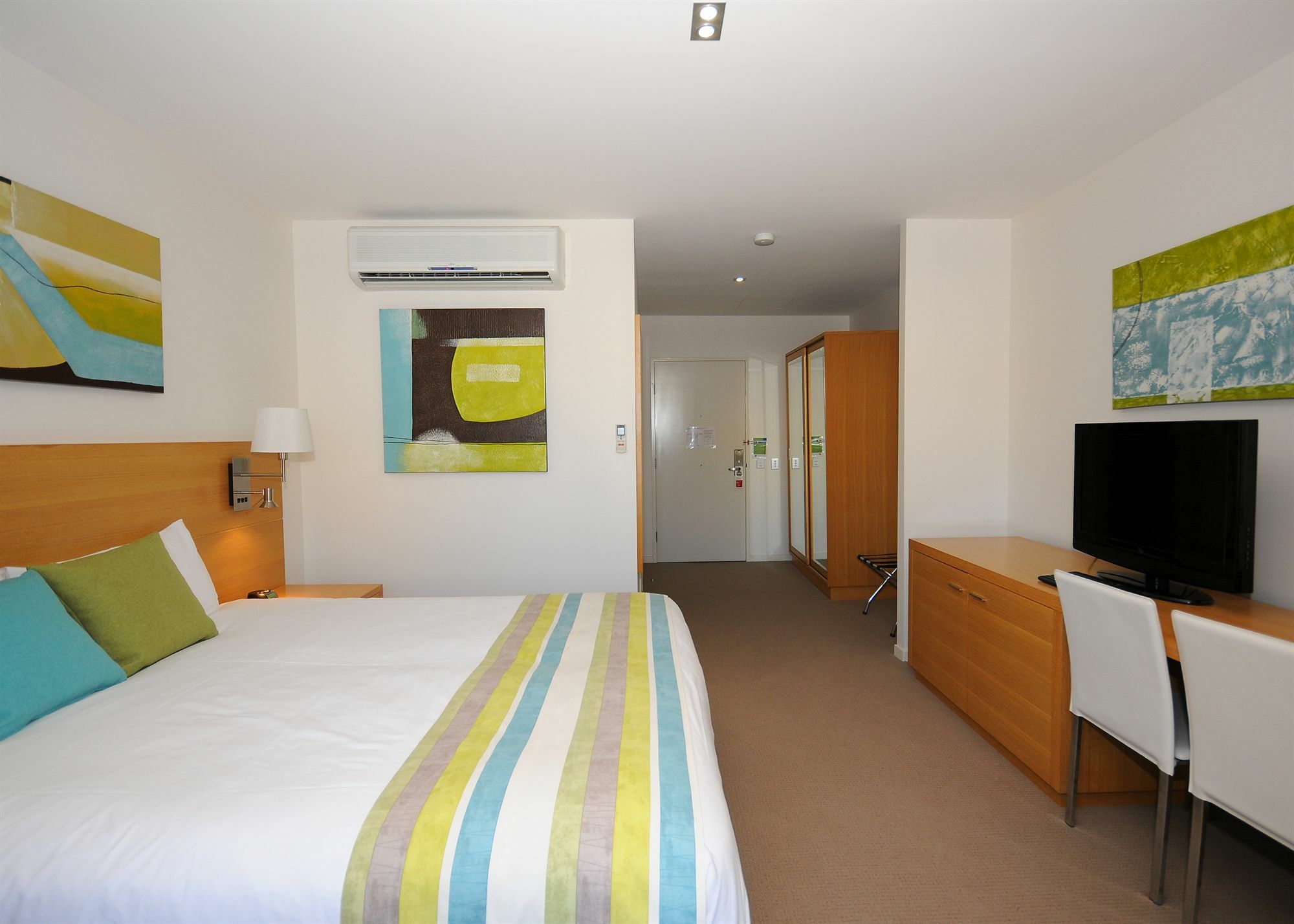 Ramada By Wyndham Hervey Bay Bilik gambar A typical bedroom at the University of Brighton